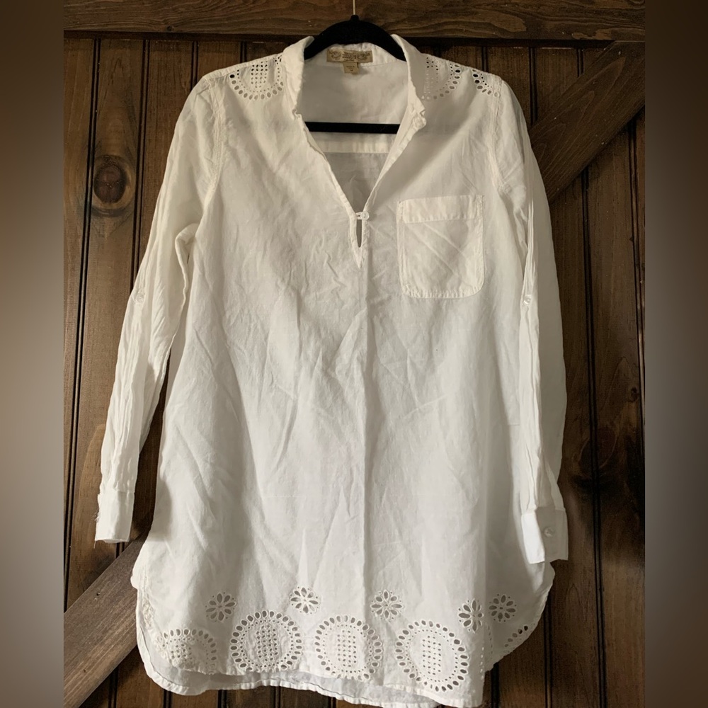 Nine West Cream Eyelet Button Neckline Blouse